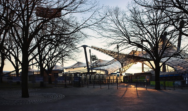雨后春笋般 雨后春笋般